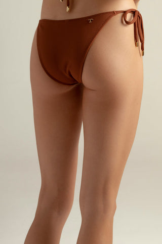 Bikini bottom clásico