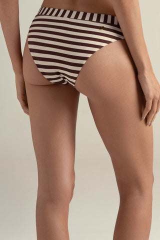 Bikini bottom clásico