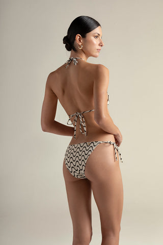 Bikini top triángulo mediano