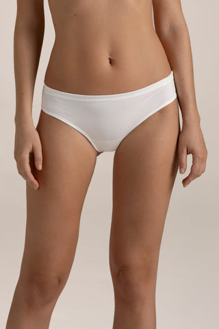 Panty semi-brasilero