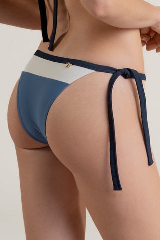 Bikini bottom clásico - Bikini